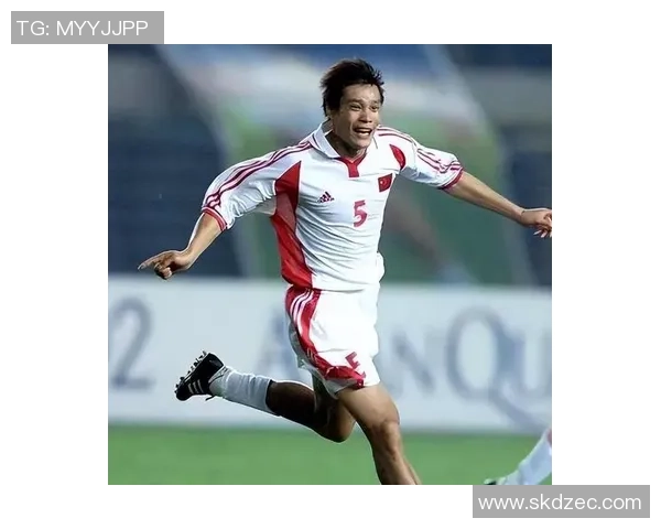 历届足球明星最强阵容盘点与分析揭示历史传奇球员的巅峰表现